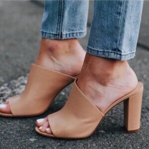 Vince Hanna Nude Leather Block Heel Mule